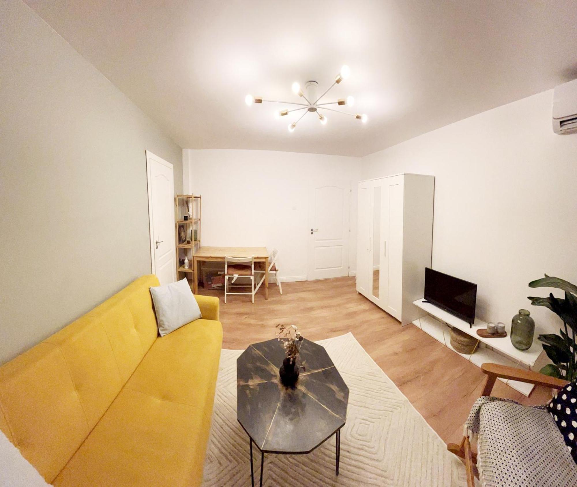 Lola'S Apartament Close To City Center Bucureşti Ngoại thất bức ảnh